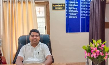 सोलापूर  विद्यापीठ सिनेट पदासाठी  मा.गणपत मोरे यांचा उमेदवारी अर्ज दाखल