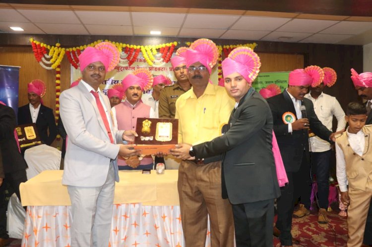 *प्रा.हरी भोसले यांना व्यसन व मधूमेह मुक्ती पुरस्कार प्रदान*