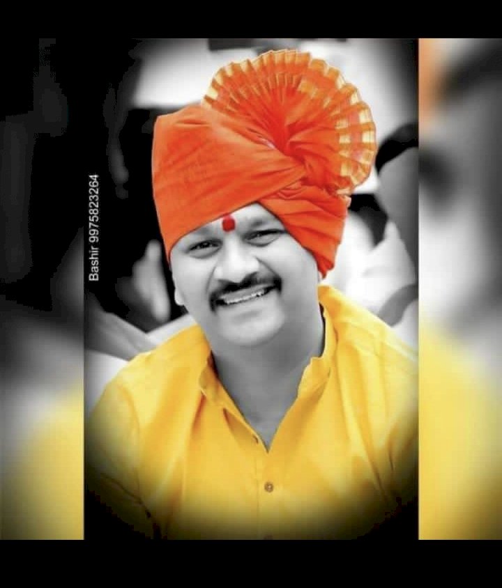 विठ्ठलचे,चेअरमन अभिजित पाटलांना पडू लागली आमदारकीचे स्वप्ने 'मला आमदार झाल्यासारखं वाटतंय'एका कार्यक्रमात गाण्यावर धरला होता ठेका!