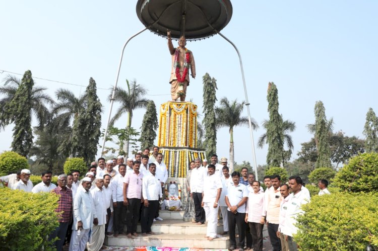 श्री विठ्ठल कारखान्यावर कर्मवीर औदुंबर आण्णांची ९९ वी जयंती साजरी..