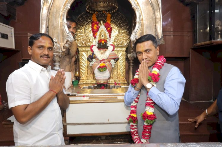 गोव्याचे मुख्यमंत्री प्रमोद सावंत यांनी घेतले पंढरपुरात विठ्ठल रुक्मिणीचे दर्शन