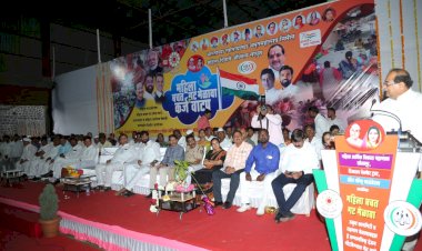 महिला बचत गटांच्या उत्पादनांचे ब्रॅंडिंग करावे - पालकमंत्री राधाकृष्ण विखे - पाटील ,