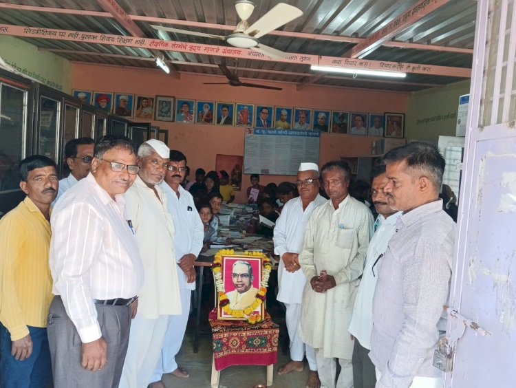 वाखरीच्या अहिल्यादेवी होळकर सार्वजनिक वाचनालयामध्ये जागतिक पुस्तक दिन साजरा..