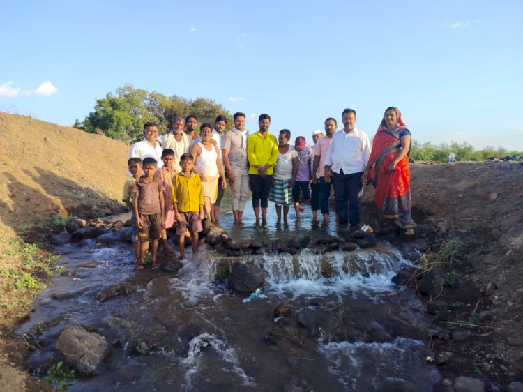 मंगळवेढा तालुक्याच्या दक्षिण भागात भोसे प्रादेशिक व म्हैसाळ योजनेचे पाणी दाखल आ आवताडेंच्या प्रयत्नाने शेतकऱ्यांच्या चेहऱ्यावर समाधान