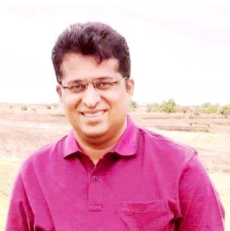 एकाच प्रकरणात दोन विरुद्ध न्यायनिवाडे केल्याप्रकरणी ; पंढरपूरचे तहसीलदार बेल्हेकरांना बडतर्फ करून त्यांची मालमत्ता जप्त करण्याची राधेश बादले - पाटील यांची आक्रमक मागणी