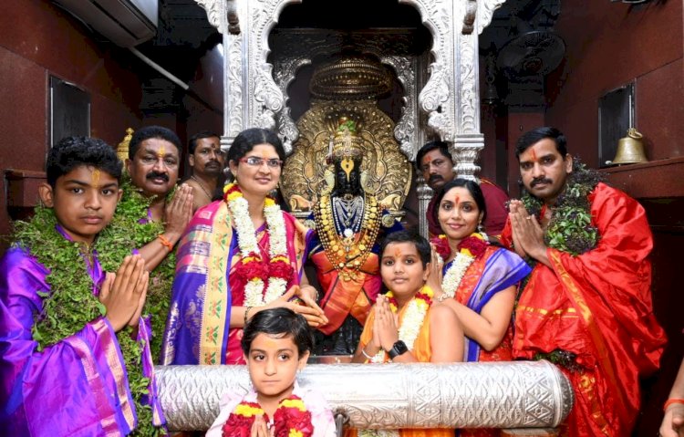 श्री.विठ्ठल रूक्मिणी मातेची प्रक्षाळपुजा भक्तिमय वातावरणात संपन्न...!