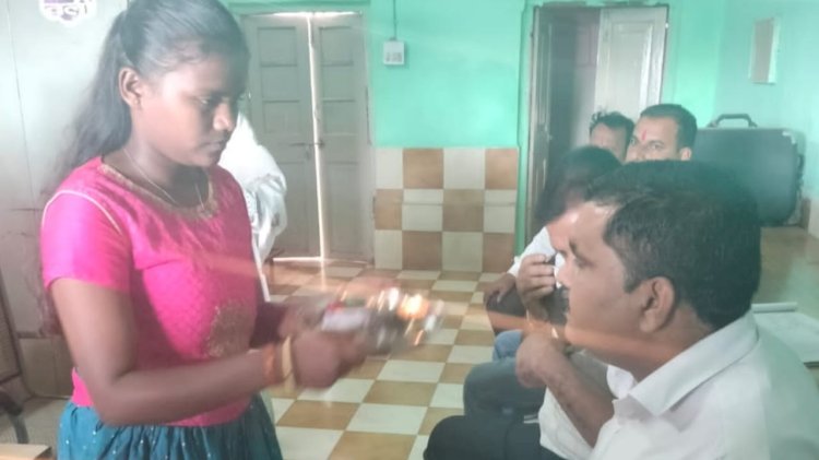 पंढरपूर रेल्वे स्टेशन आगारात रक्षाबंधन कार्यक्रम उत्साहात..