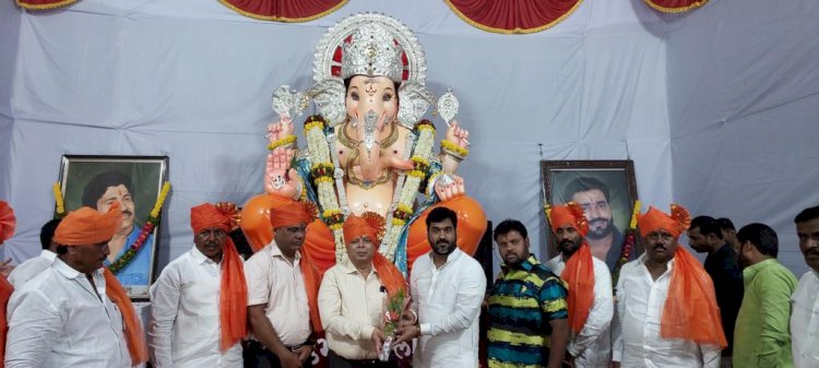 नवयुग गणेशोत्सव तरुण मंडळातर्फे विविध सामाजिक कार्यक्रमांचे आयोजन