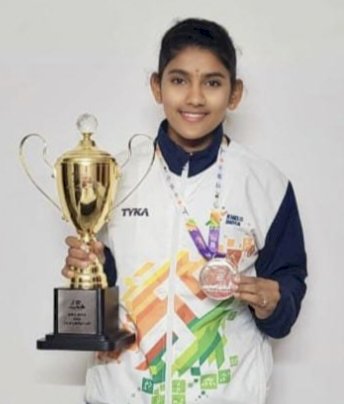 राष्ट्रीय खो-खो स्पर्धेसाठी वाडीकुरोलीच्या वसंतराव काळे प्रशालेची विद्यार्थिनी प्रिती काळे हिची महाराष्ट्र संघात निवड.