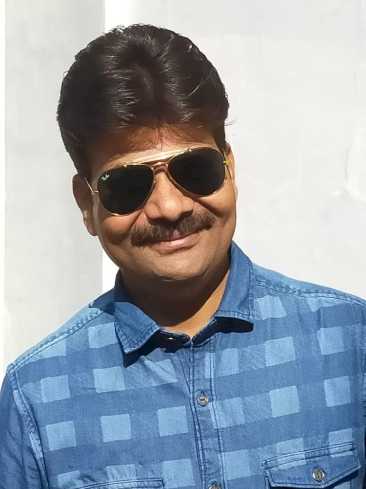 इतिहास संशोधक डॉ. प्रा. मधुकर जाधव यांना राज्य स्तरीय साहित्य पुरस्काराने सन्मानित... अहमदनगर जिल्ह्यात स्वतःच्या कौशल्याचा डंका