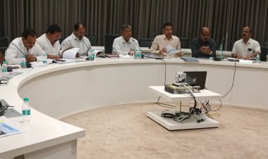 उजनी धरणातून कालव्याद्वारे एक आवर्तन सिंचनासाठी देण्यात यावे-                                                   पालकमंत्री चंद्रकांतदादा पाटील      उजनी प्रकल्प कालवा सल्लागार समितीची पुणे येथे बैठक संपन्न...