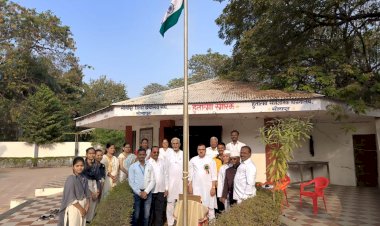 हुतात्मा स्मारकात ७५ वा प्रजासत्ताक दिन जल्लोषात साजरा.....