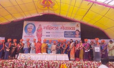 बार्शीत "मी जिजाऊ बोलतेय" एकपात्रीतून जिजाऊ साकारल्या