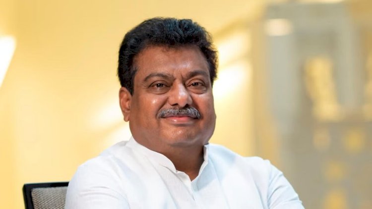 प्रणिती शिंदेंसाठी कर्नाटक मंत्री एम. बी .पाटील यांनी बांधली लिंगायत समाजाची मोट,  मोदींनी दाखविलेल्या स्वप्नातील अच्छे दिन कुठे आहेत ? - गृहमंत्री एम. बी .पाटील.