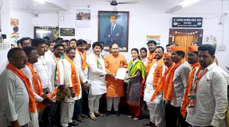 संभाजी ब्रिगेडचा" प्रणिती शिंदे यांना पाठींबा "