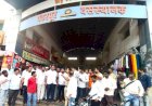 आमदार समाधान आवताडे यांची पंढरपूर बस स्थानक आगारात अचानक भेट,   बस स्थानक परिसरातील घाणीचे साम्राज्य पाहून आमदार समाधान आवताडे संतापले.   अधिकाऱ्यांना  स्वच्छतेबाबत सूचना देऊन झाप झाप झापले,  मी पुन्हा येईन --: आमदार समाधान आवताडे