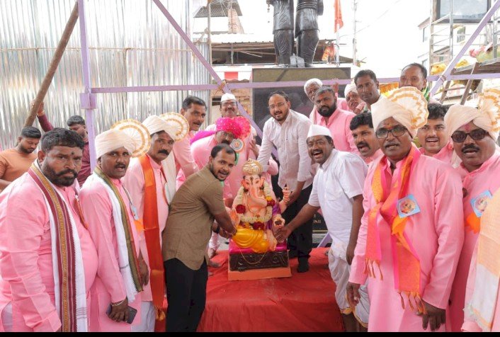 श्री विठ्ठल रुक्मिणी मंदिरे समिती पंढरपूर वतीने गणपती बाप्पाची सवाद्य भव्य दिव्य मिरवणूक