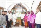 विठ्ठल - रूक्मिणीमातेच्या ऑनलाईन पुजा नोंदणीला भाविकांचा प्रतिसाद  - कार्यकारी अधिकारी राजेंद्र शेळके   श्री. विठ्ठलाच्या नित्यपुजेची माहे डिसेंबर पर्यंत संपूर्ण नोंदणी.  महाराष्ट्रसह आसाम, कर्नाटक, आंध्रप्रदेश राज्यातून पूजा नोंदणी.