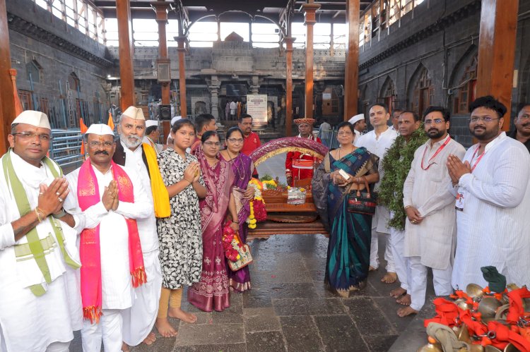 श्री पांडुरंगाच्या पालखी सोहळ्याचे मुक्ताईनगरला प्रस्थान,