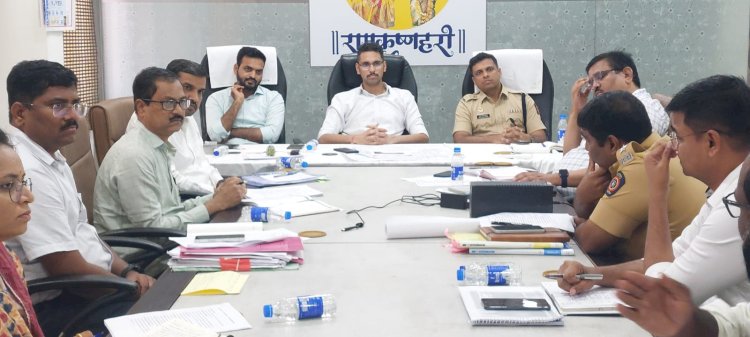 पंढरपूर आषाढी यात्रा: होडी चालक, मालकांनी १५ जून पर्यंत होड्यांची नोंदणी करावी : जिल्हाधिकारी - कुमार आशिर्वाद   ◼️ आसनक्षमतेपेक्षा जास्त जलप्रवासी वाहतुक करु नये   ◼️ सुर्यास्तानंतर जलप्रवास वाहतुक बंद ठेवावी