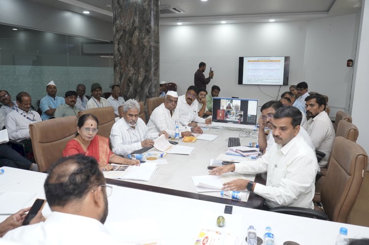 पंढरपूर आषाढी यात्रा कालावधीत मंदिर समितीने  भाविकांच्या  सुलभ दर्शनाला प्राधान्य द्यावे - पालकमंत्री जयकुमार गोरे                                                                                      ◼️ शासकीय महापुजेवेळी श्री विठ्ठल-रुक्मिणीचे मुखदर्शन राहणार सुरु