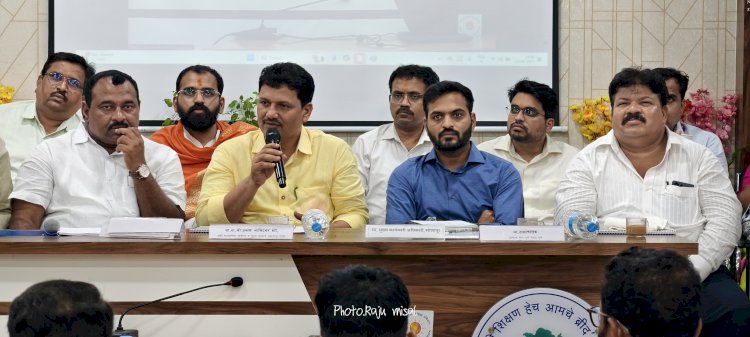 वारकऱ्यांची आरोग्य सेवा हीच पांडुरंगाची सेवा असून प्रत्येकाने आपले कर्तव्य पार पाडावे - सार्वजनिक आरोग्य मंत्री प्रकाश आबिटकर          पालखी सोहळ्यानंतही संबधीत ठिकाणची स्वच्छता, फवारणी व आरोग्य सुविधा देण्यात येणार