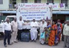 पंढपूरात पूर परस्थिती :  मंदिर समितीकडून स्थलांतरित  कुटुंबियांना फुड पॅकेटचे वाटप -  मंदिर समितीचे सह अध्यक्ष गहिनीनाथ महाराज औसेकर     ◼️ चंद्रभागा नदीपात्रात बोट व जीवरक्षकांची नियुक्ती,