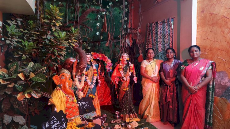 पंढरपूरात पर्यावरणपूरक गौरी-गणेश सजावट स्पर्धेला नागरिक, मंडळांचा  उस्फूर्त प्रतिसाद                                            ◼️ पंढरपूर नगरपरिषद व पोलीस प्रशासनातर्फ पर्यावरणपूरक गौरी-गणेश सजावट स्पर्धा.  ◼️ 116 स्पर्धकांचा  सहभाग;  मूल्यमापनासाठी  तज्ञ परीक्षकांचे 5 पथके