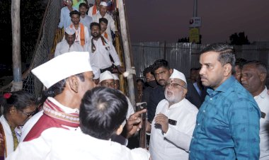 पंढरपूर माघ यात्रेसाठी मंदीर  प्रशासन  सज्ज;...मंदिर समितीची जय्यत तयारी -  गहिनीनाथ महाराज औसेकर.                                                                            ◼️ माघ यात्रेसाठी  भाविकांना आवश्यक   सोई सुविधा उपलब्ध,  ◼️ भाविकांच्या सुविधेसाठी 1200 कर्मचारी व  स्वयंसेवकांची नियुक्ती: चार अतिरिक्त पत्राशेड