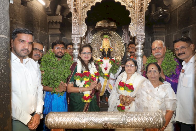 पंढरपूर माघी एकादशी निमित्त श्री विठ्ठल- रुक्मिणीमातेची नित्यपूजा संपन्न