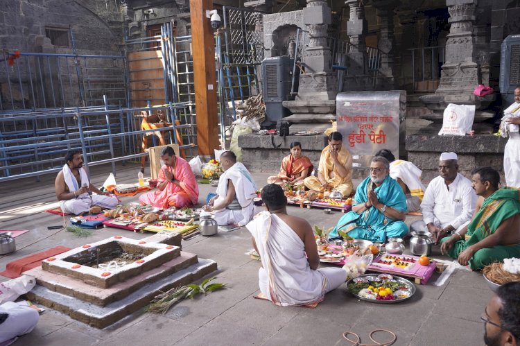 श्री विठ्ठल - रुक्मिणी मंदिरातील परिवार देवतांच्या मूर्तींचा प्राणप्रतिष्ठा सोहळा भक्तिभावात संपन्न,