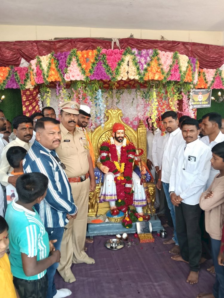 पंढरपूर तालुका पोलीस ठाणे हद्दीत छत्रपती शिवाजी महाराज जयंती उत्साहात सुरू  ◼️ सोहळ्यानिमित्त 12 गावात रक्तदान शिबिराचे केले आयोजन   ◼️ शिवजन्मोत्सव मंडळाच्या पदाधिकार्‍याकडून उत्स्फूर्त प्रतिसाद  ◼️ पोलीस स्टेशनच्या डीजे मुक्त  छत्रपती शिवजयंतीस ग्रामीण भागातून मोठा प्रतिसाद