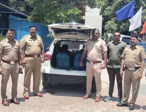 पंढरपूरात  डिझेल चोरी प्रकरणी  पोलिसांनी केली धडक कारवाई   ◼️ एकूण आठ लाख 35 हजार रुपयांचा मुद्देमाल जप्त,  ◼️ वरिष्ठ पोलीस निरीक्षक तय्यब मुजावर यांची जबरदस्त कारवाई