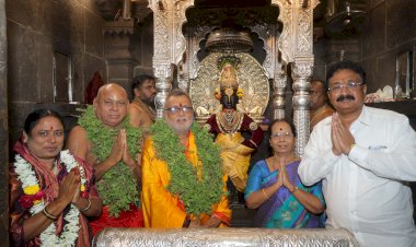 श्री.विठ्ठल - रूक्मिणी मातेची प्रक्षाळपुजा संपन्न.