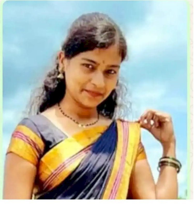 रीलस्टार रोहिणी पाराध्ये आत्महत्या प्रकरणात तब्बल तीन महिन्यानंतरही आरोपी मोकाटच,मंगळवेढा पाेलीसांची प्रतिमा हाेतीय मलीन,* *शिवशरण कुटूंबियाने अज्ञातस्थळी आत्मदहन करण्याचा गृहमंत्र्यांना दिला लेखी निवेदनाव्दारे इशारा.....